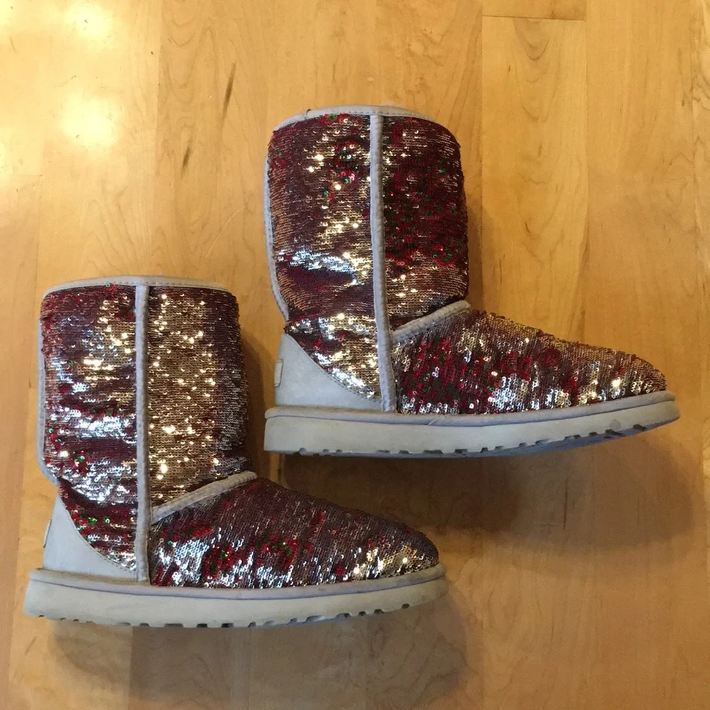 UGG | Short Boots With Flip Sequins & Genuine Sheepskin Lining